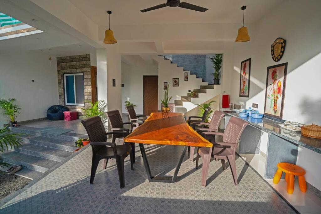 Almond Villa Find Your Paradise Алибаг Екстериор снимка